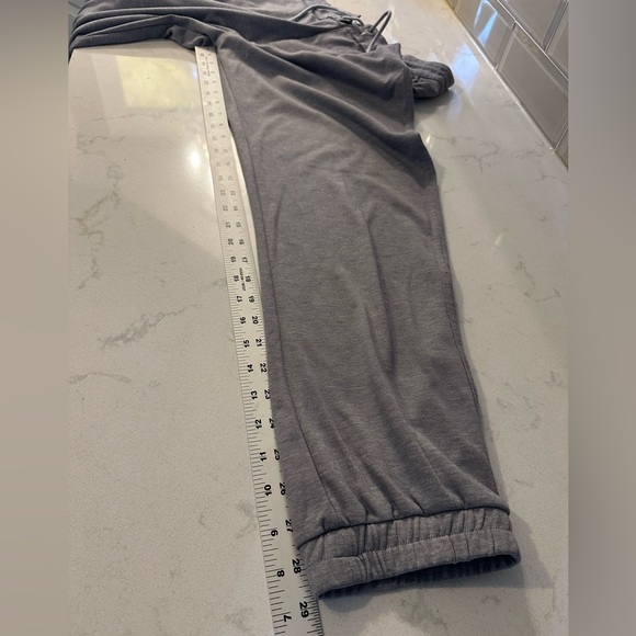 Vissla - Locker Eco Sofa Surfer Pant - Gray Heather Size Medium - Picture 12 of 16